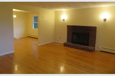 2 Bryon Rd #2, Newton, MA 02467 - Photo 5