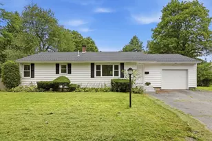 17 Everett St Ext, Fitchburg, MA 01420 - Photo 1
