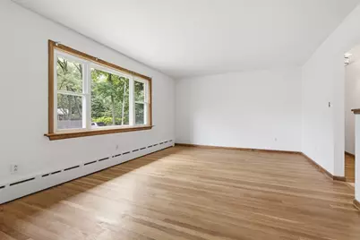 17 Everett St Extension, Fitchburg, MA 01420 - Photo 3