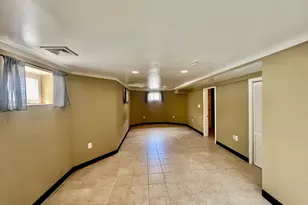 18 Rice St, Cambridge, MA 02140 - Photo 11