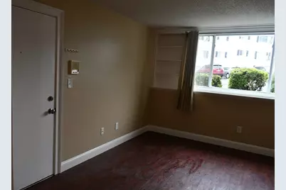 5455 N Main St #4A, Fall River, MA 02720 - Photo 3