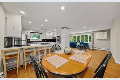 7 Pocahontas Dr, Peabody, MA 01960 - Photo 9