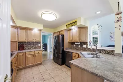 32 Waterford Dr, Westfield, MA 01085 - Photo 13