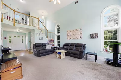 32 Waterford Dr, Westfield, MA 01085 - Photo 9
