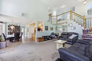 32 Waterford Dr, Westfield, MA 01085 - Photo 7