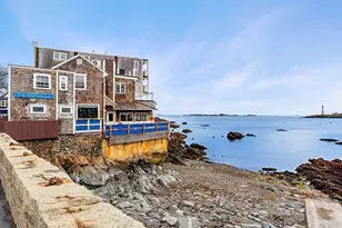 3 Circle St, Marblehead, MA 01945 - Photo 19