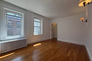 7 Grove St, Boston, MA 02114 - Photo 1
