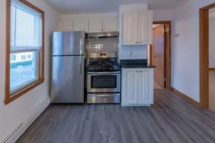39 County St, Peabody, MA 01960 - Photo 5