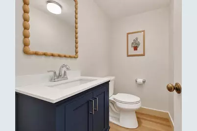 124 Hobart St, Hingham, MA 02043 - Photo 17