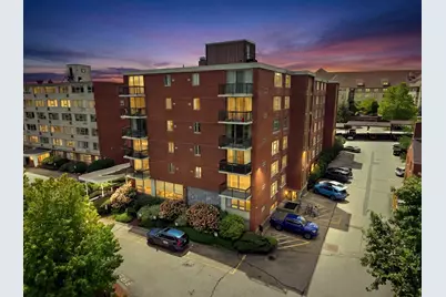 20 Hammond Pond Pkwy #208, Newton, MA 02467 - Photo 1