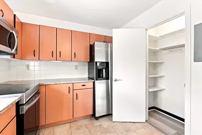 20 Hammond Pond Pkwy #208, Newton, MA 02467 - Photo 5