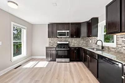 34 W School St, Westfield, MA 01085 - Photo 3