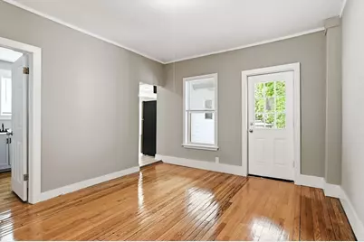34 W School St, Westfield, MA 01085 - Photo 9