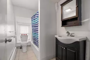 212 Princeton St, Boston, MA 02128 - Photo 17
