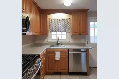 24B Rockingham Street #14, Lowell, MA 01852 - Photo 5