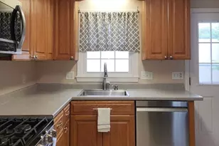24B Rockingham St, Lowell, MA 01852 - Photo 5