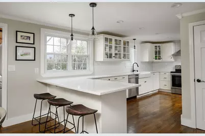 26 French St, Hingham, MA 02043 - Photo 3