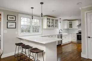 26 French St, Hingham, MA 02043 - Photo 3