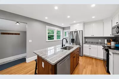 276 Plain St, Stoughton, MA 02072 - Photo 19