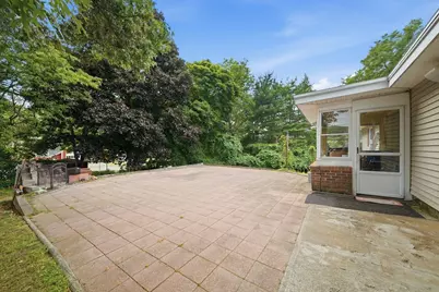 218 Stedman St, Lowell, MA 01851 - Photo 33