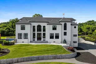 19 Bridle Spur Ln, Danvers, MA 01923 - Photo 1