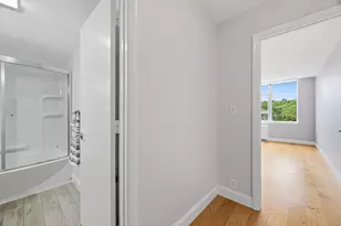 20 Hammond Pond Pkwy, Newton, MA 02467 - Photo 25