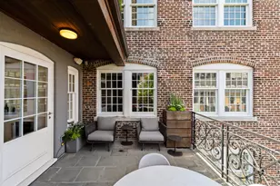 41 Mt Vernon St, Boston, MA 02108 - Photo 9