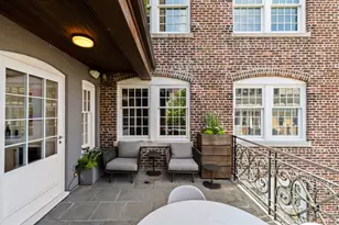 41 Mt Vernon St, Boston, MA 02108 - Photo 9