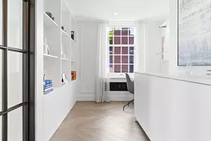 41 Mt Vernon St, Boston, MA 02108 - Photo 17