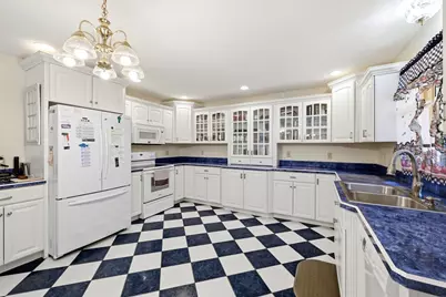 142 Oak Knoll Cir, Ludlow, MA 01056 - Photo 15
