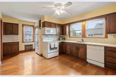 35 Trapelo St, Boston, MA 02135 - Photo 13