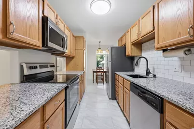 61 Abbey Memorial Dr #172, Chicopee, MA 01020 - Photo 9