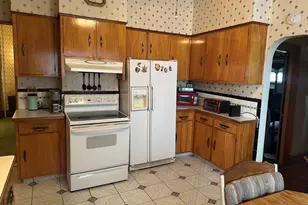 136 Main St, Everett, MA 02149 - Photo 7