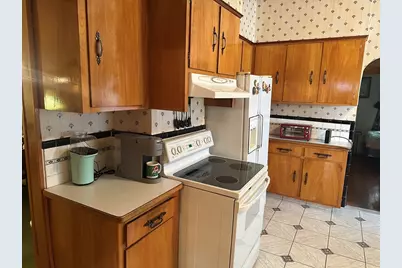 136 Main St, Everett, MA 02149 - Photo 9