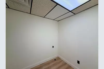 70E Beacon St, Somerville, MA 02143 - Photo 11