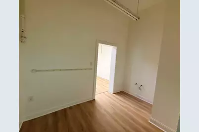 70E Beacon St, Somerville, MA 02143 - Photo 5