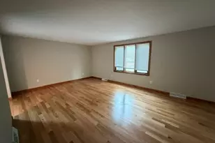 206 Comfort St, Bridgewater, MA 02324 - Photo 9
