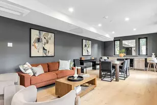 34 Oak St, Boston, MA 02136 - Photo 29