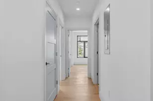 34 Oak St, Boston, MA 02136 - Photo 9