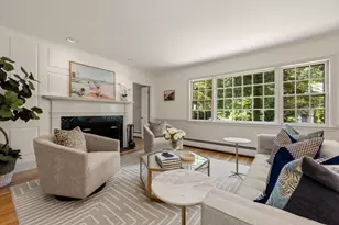 44 Valley Rd, Brookline, MA 02467 - Photo 7