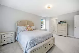 37 Bacon St, Pepperell, MA 01463 - Photo 17