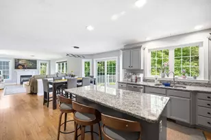 37 Bacon St, Pepperell, MA 01463 - Photo 9