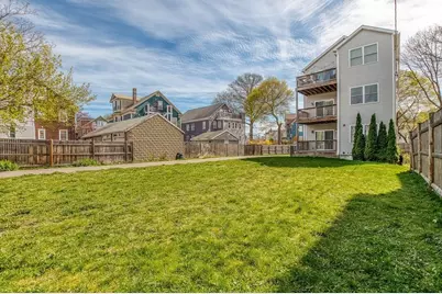 10 Irma St #3, Boston, MA 02124 - Photo 33