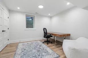1058 Beacon St, Newton, MA 02459 - Photo 29