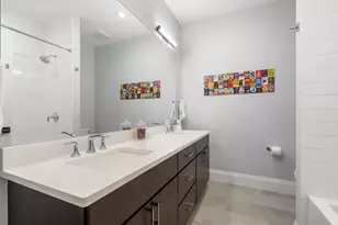 1058 Beacon St, Newton, MA 02459 - Photo 23