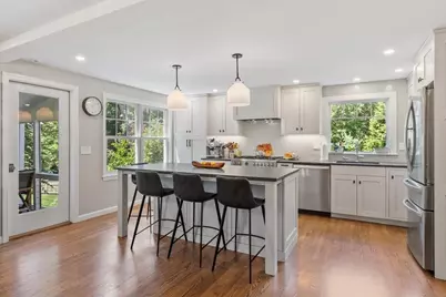 5 Adirondack Rd, Chelmsford, MA 01824 - Photo 3