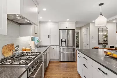5 Adirondack Rd, Chelmsford, MA 01824 - Photo 5