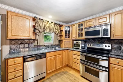 24 Victoria Ter, Ludlow, MA 01056 - Photo 13