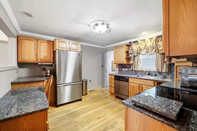 24 Victoria Ter, Ludlow, MA 01056 - Photo 11