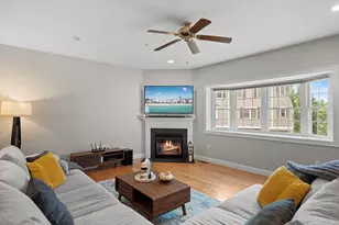 262 Winn St, Burlington, MA 01803 - Photo 3